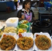 Кушают в Таиланде где угодно, когда угодно и очень много вкусного